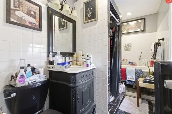 a view of washer and dryer in a utility room