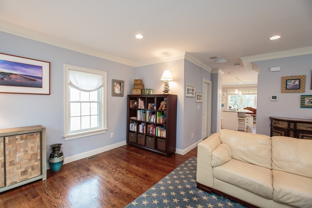 3 Windemere Road Wellesley, MA 02481 - Photo 11 of 19