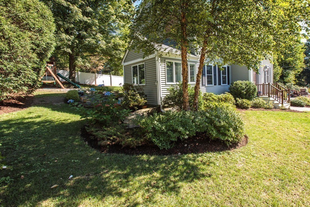 3 Windemere Road Wellesley, MA 02481 - Photo 16 of 19