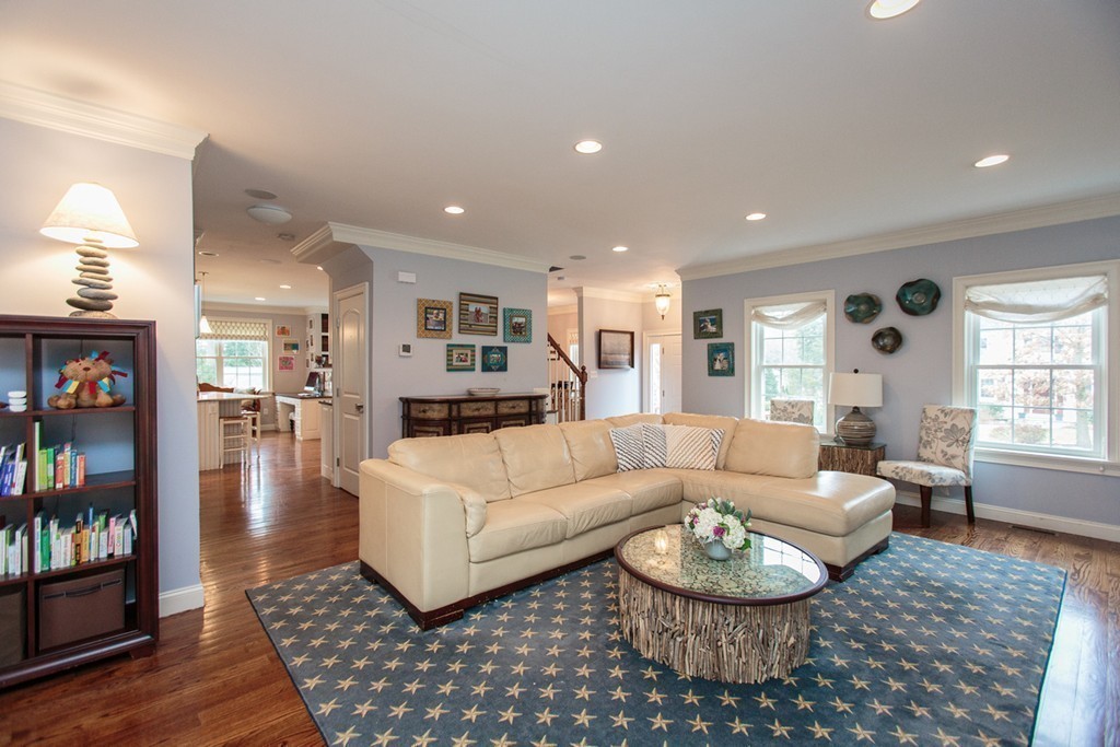 3 Windemere Road Wellesley, MA 02481 - Photo 9 of 19