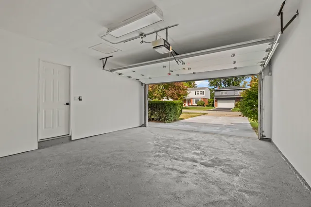 $480,000 | 1813 West Pheasant Trail, Mount Prospect, IL 60056