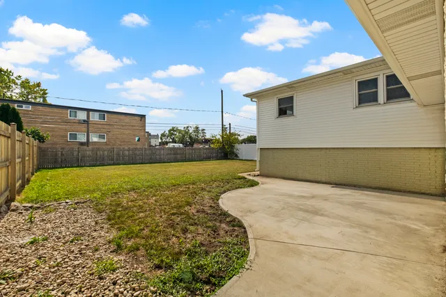 $480,000 | 1813 West Pheasant Trail, Mount Prospect, IL 60056