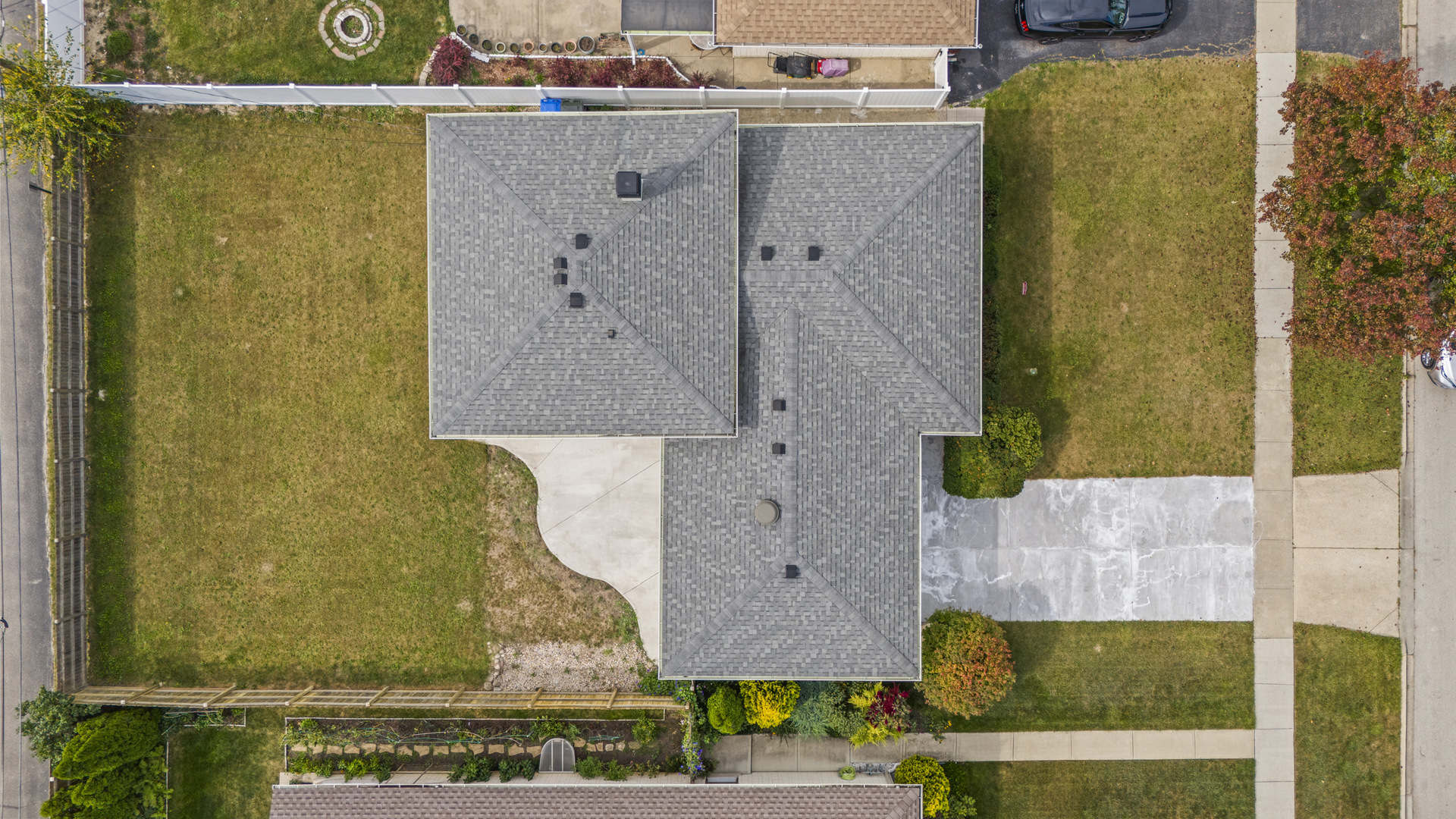 1813 West Pheasant Trail Mount Prospect, IL 60056 - Photo 25 of 31 an aerial view of residential house with outdoor space