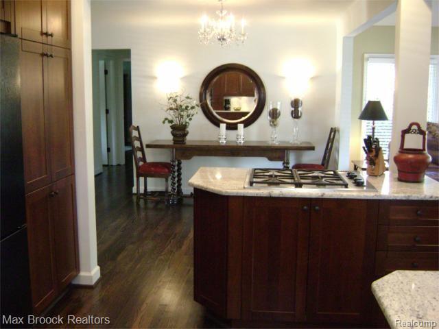 17310 Beverly Road Franklin, MI 48025 - Photo 7 of 24 Kitchen