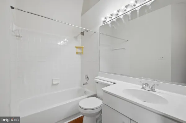 $3,099 | 14666 Seasons Drive, Centreville, VA 20120