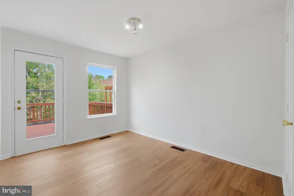 $3,099 | 14666 Seasons Drive, Centreville, VA 20120