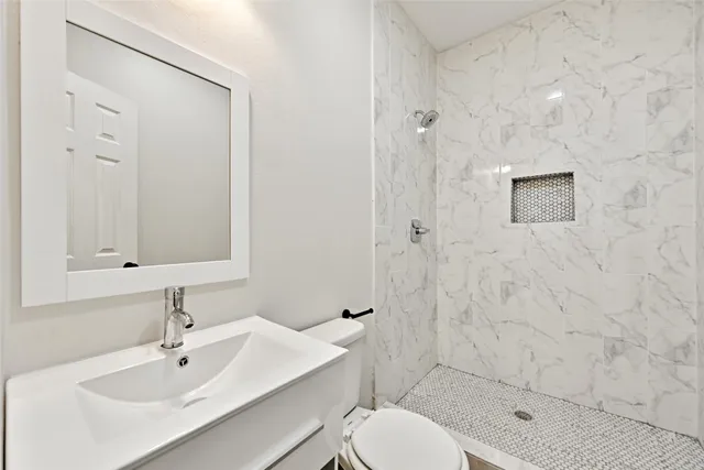 $1,905 | 6105 Woodrow Street, Texas City, TX 77591