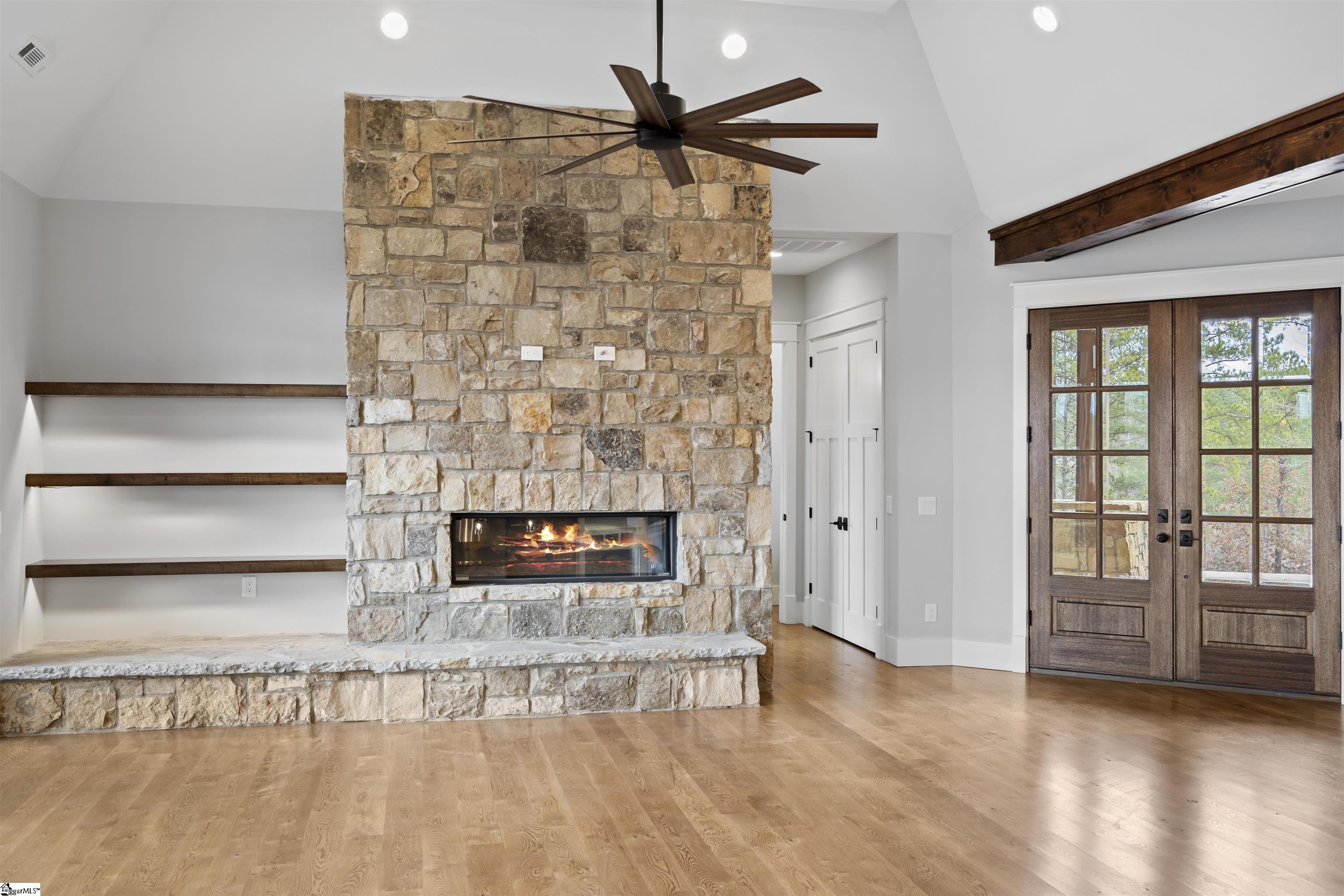 244 Featherstone Drive Sunset, SC 29685 - Photo 12 of 35