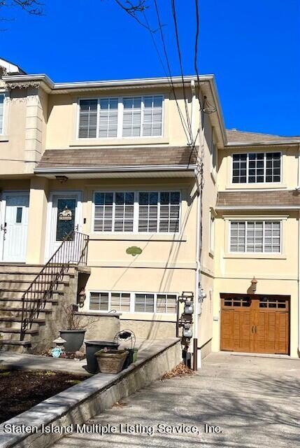 29 Clay Pit Road Staten Island, NY 10309 - Photo 2 of 37 thumbnail_IMG_0673