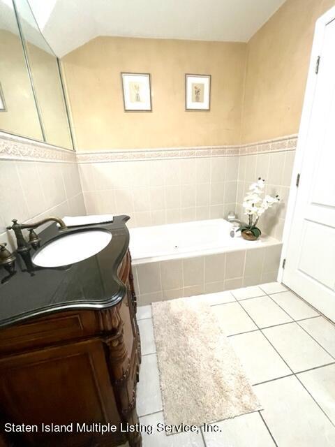 29 Clay Pit Road Staten Island, NY 10309 - Photo 24 of 37 thumbnail_IMG_9792