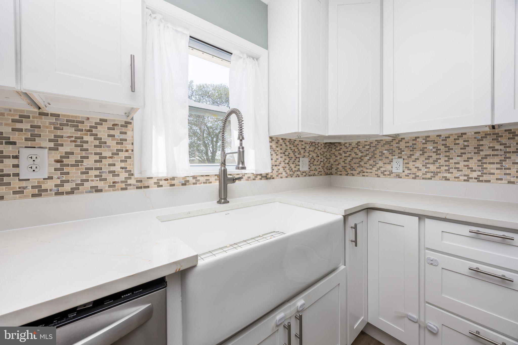 30797 Dagsboro Road Salisbury, MD 21804 - Photo 19 of 58 Bright and modern kitchen oasis.