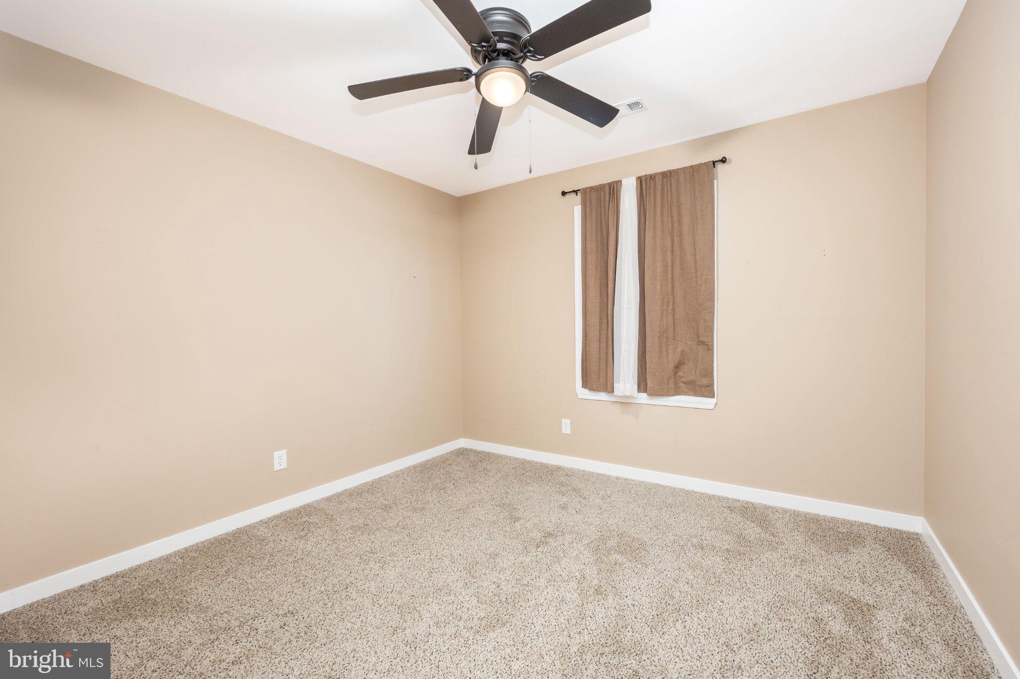 30797 Dagsboro Road Salisbury, MD 21804 - Photo 23 of 58 Cozy room with soft, neutral tones.