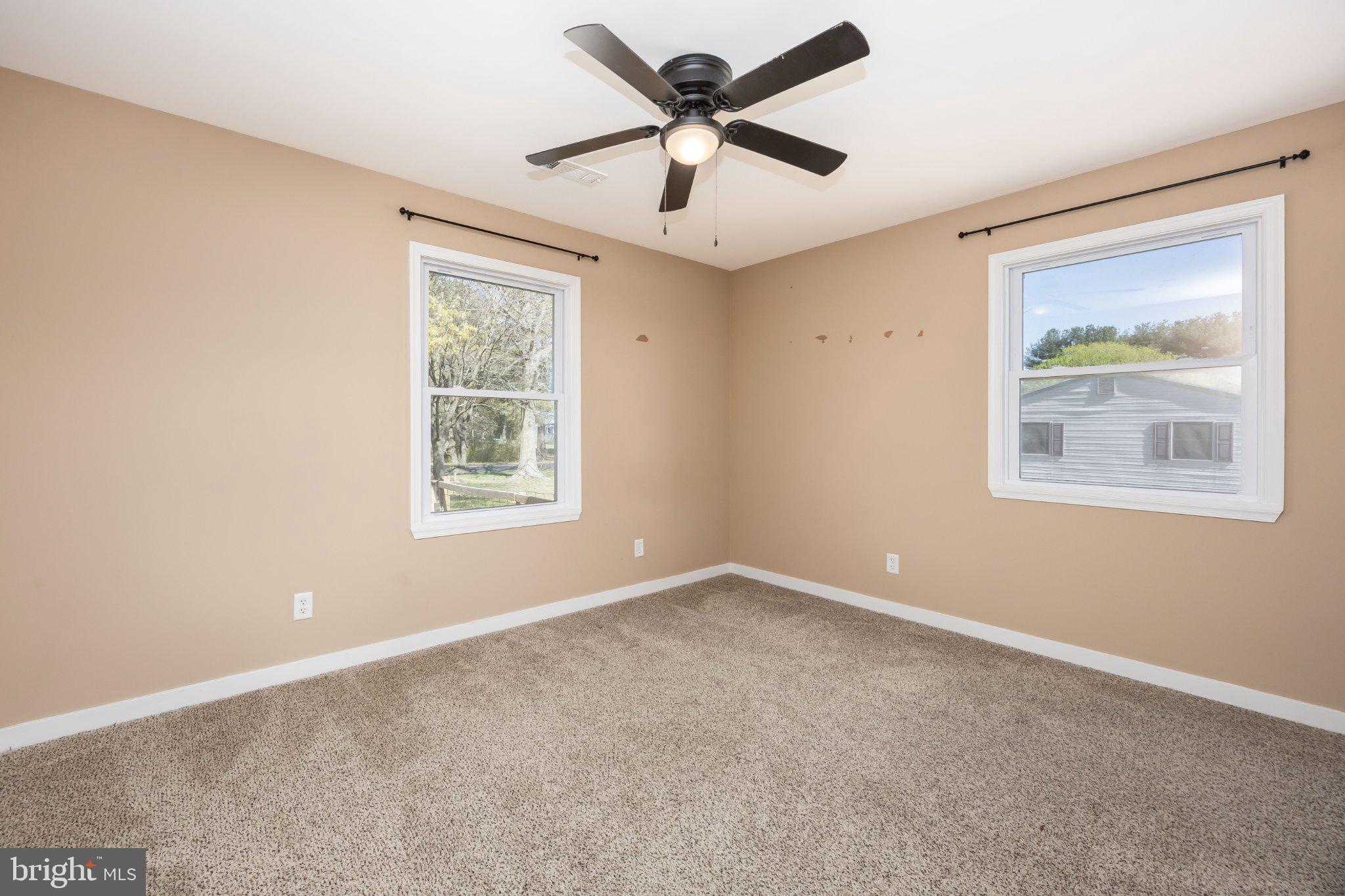30797 Dagsboro Road Salisbury, MD 21804 - Photo 33 of 58 Bright and airy room with natural light.