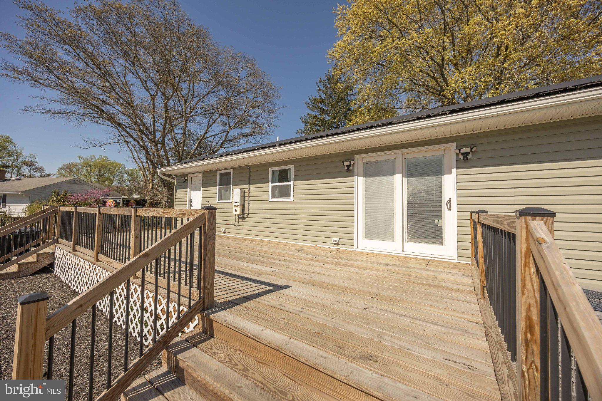 30797 Dagsboro Road Salisbury, MD 21804 - Photo 49 of 58 Sunny deck with inviting access.