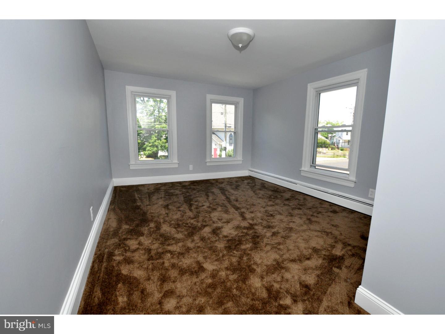 208 East Washington Street Riverside, NJ 08075 - Photo 15 of 20 Bedroom 3