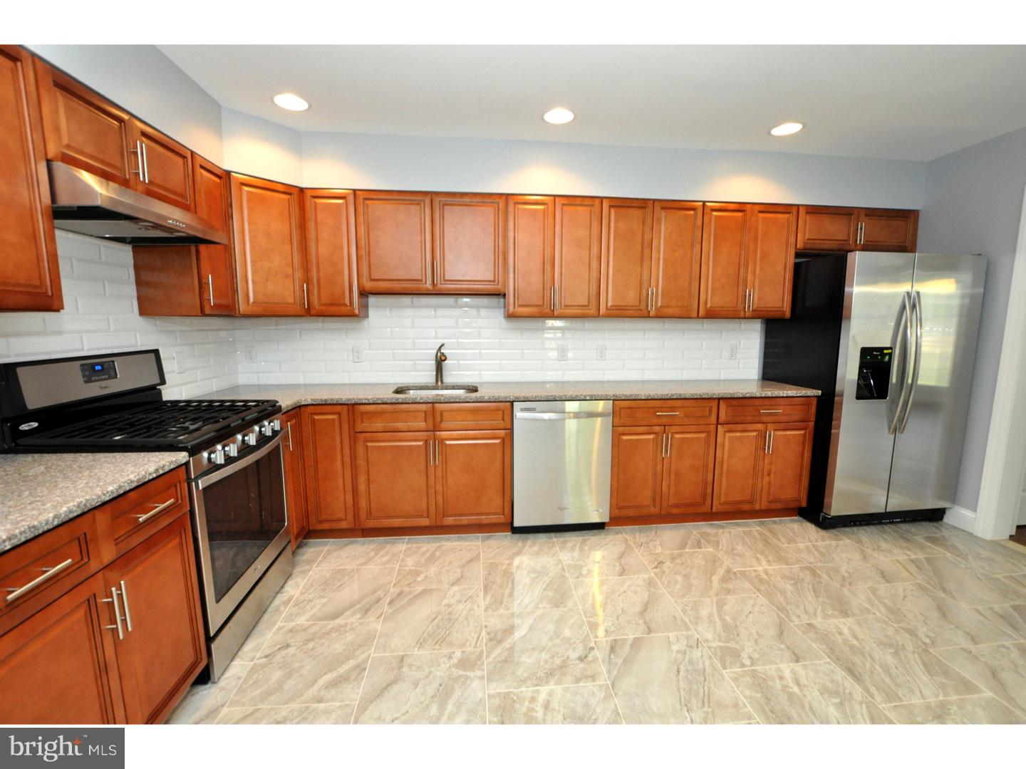 208 East Washington Street Riverside, NJ 08075 - Photo 8 of 20 Kitchen