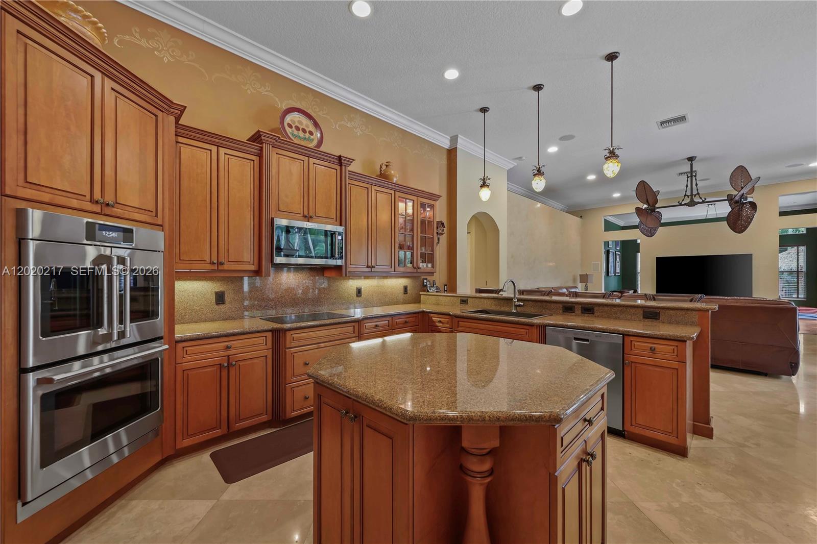 10018 Laurel Road Davie, FL 33328 - Photo 35 of 74