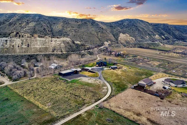 $2,500,000 | 4575 Harvest Lane, Emmett, ID 83617