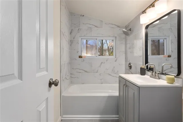 $259,000 | 5428 Northeast 43rd Terrace, Kansas City, MO 64117