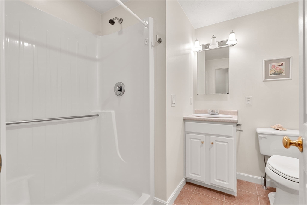 5 Woods Ed, Unit 5 Mashpee, MA 02649 - Photo 19 of 37