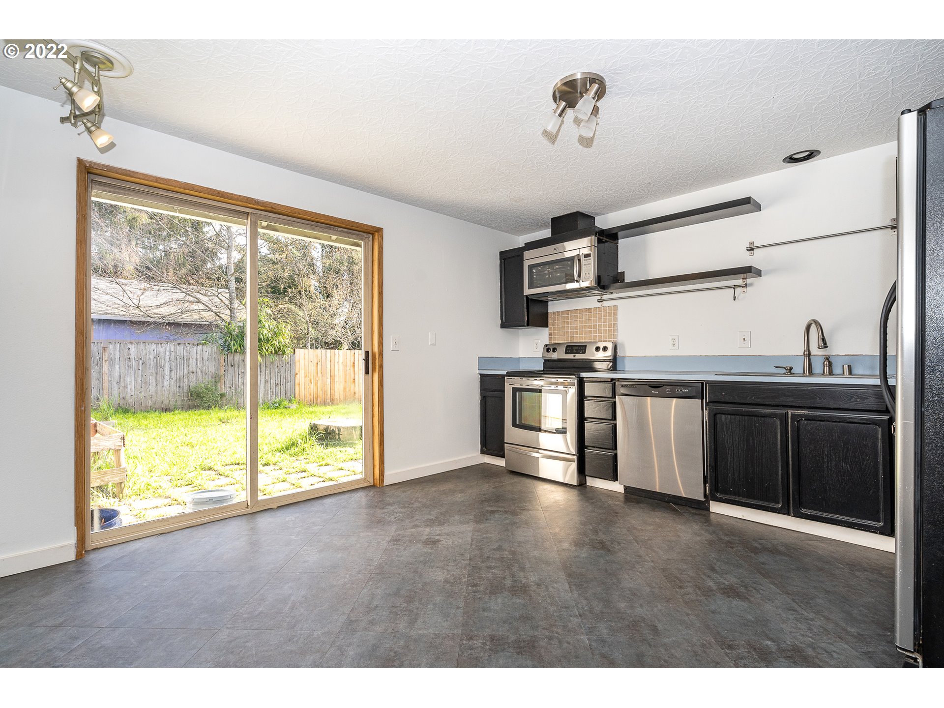 4112 Addy Loop Washougal, WA 98671 - Photo 10 of 23 Gallery Image 10