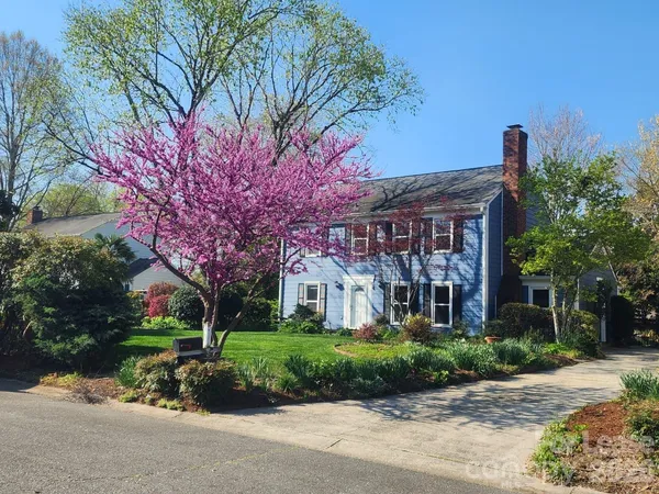 $2,600 | 2015 Glouchester Circle, Charlotte, NC 28226