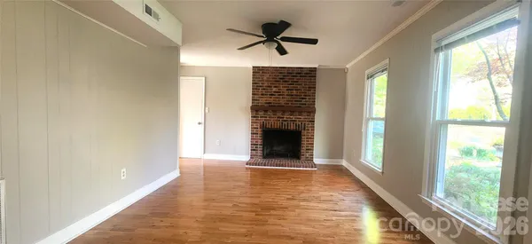 $2,600 | 2015 Glouchester Circle, Charlotte, NC 28226