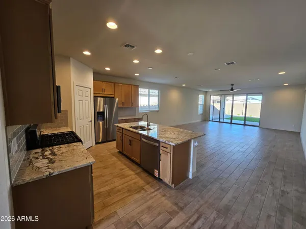 $2,495 | 1260 West Treasure Trail, Apache Junction, AZ 85120