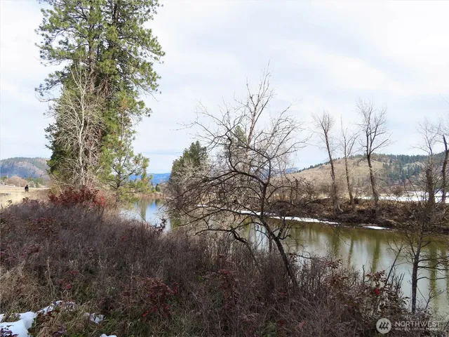 $199,950 | 8 Highway 21, Lind, WA 99341