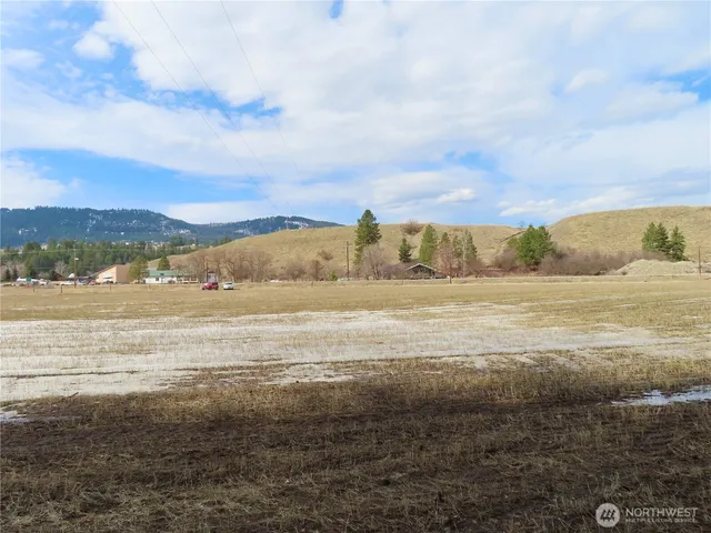 $199,950 | 8 Highway 21, Lind, WA 99341