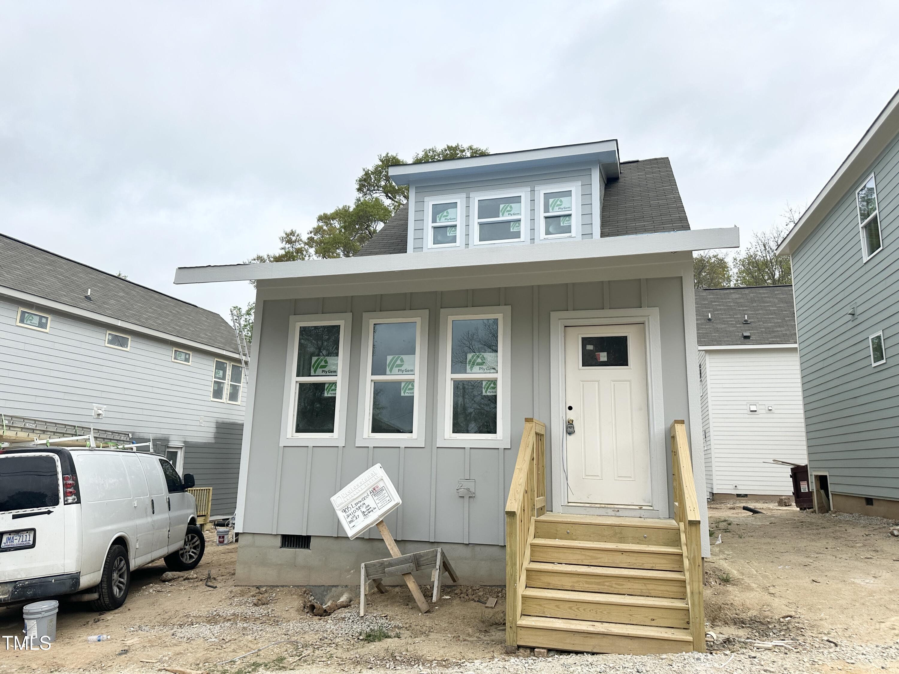 905 Linwood Avenue Durham, NC 27701 - Photo 1 of 18 IMG_5286