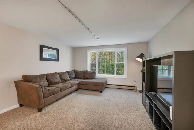 $299,000 | 50 Brookside Drive, Unit N6, Exeter, NH 03833