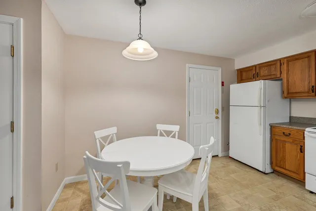 $299,000 | 50 Brookside Drive, Unit N6, Exeter, NH 03833