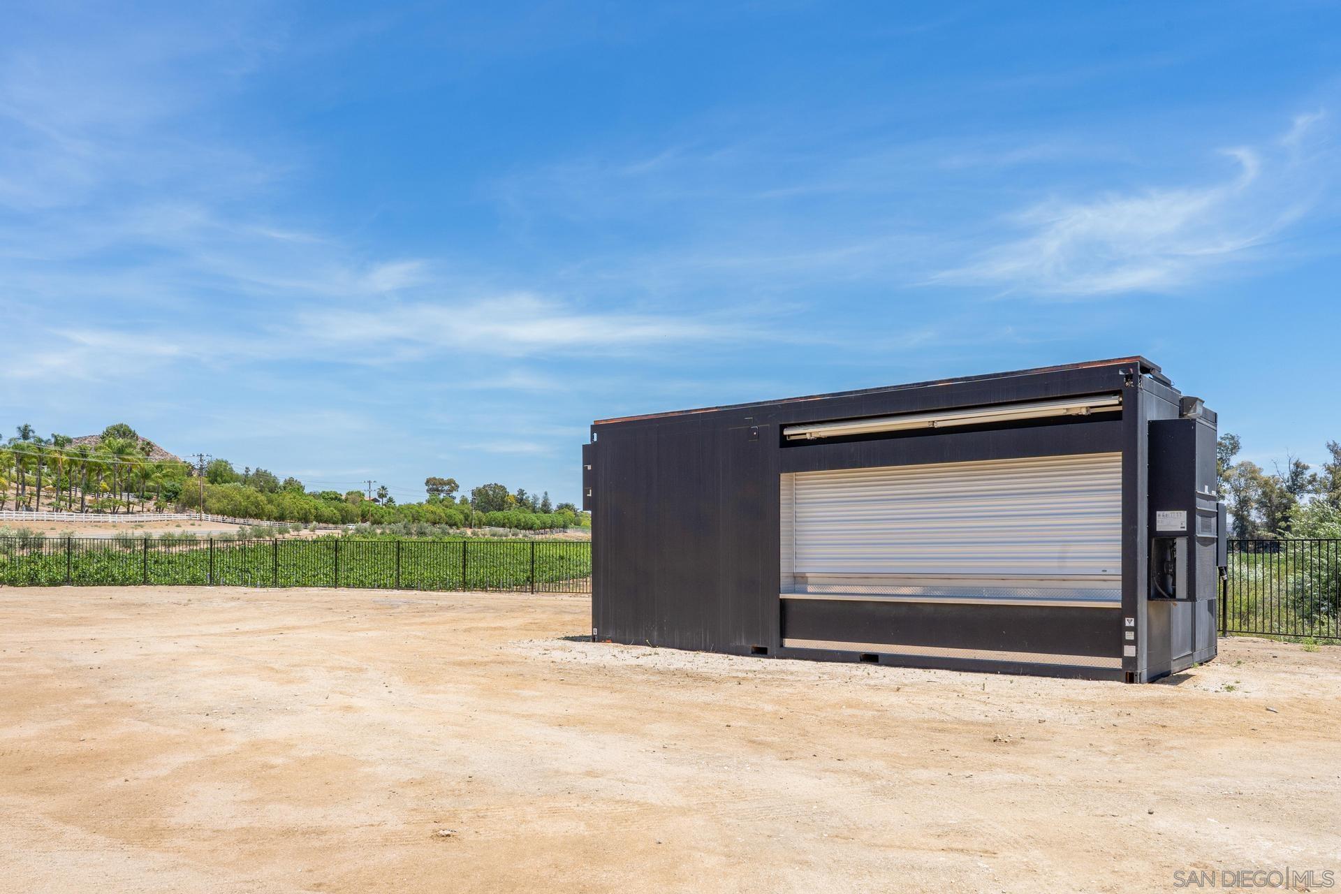 36051 East Benton Road Temecula, CA 92592 - Photo 36 of 42