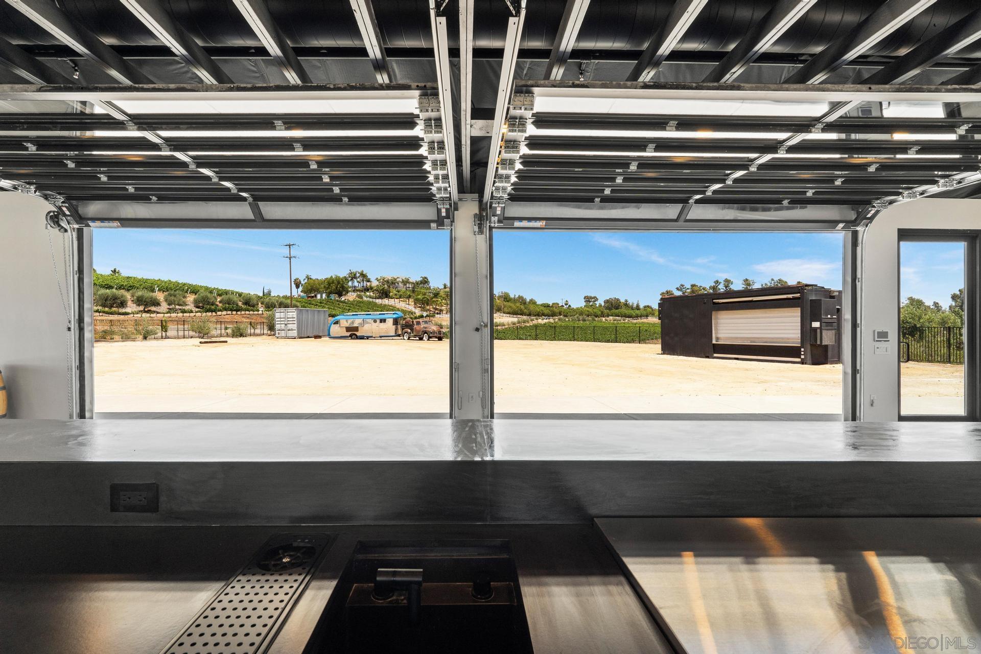 36051 East Benton Road Temecula, CA 92592 - Photo 5 of 42