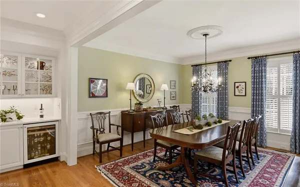 $1,150,000 | 220 Fox Lake Court, Winston-Salem, NC 27106