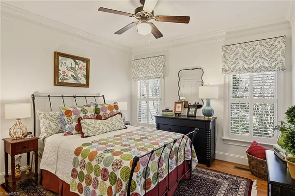 $1,150,000 | 220 Fox Lake Court, Winston-Salem, NC 27106