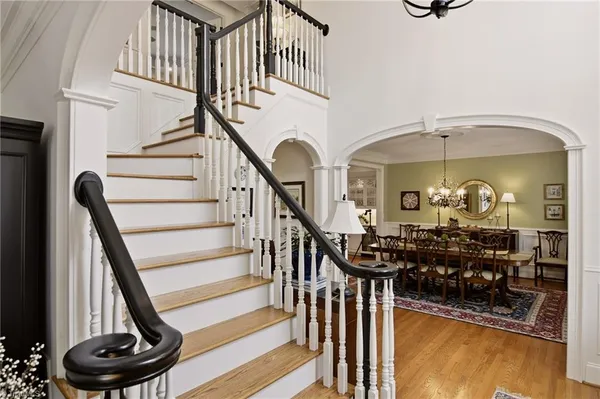 $1,150,000 | 220 Fox Lake Court, Winston-Salem, NC 27106