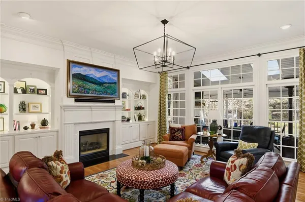 $1,150,000 | 220 Fox Lake Court, Winston-Salem, NC 27106