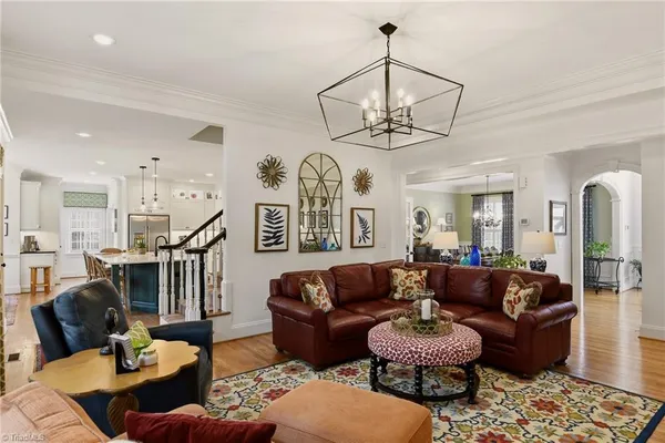 $1,150,000 | 220 Fox Lake Court, Winston-Salem, NC 27106