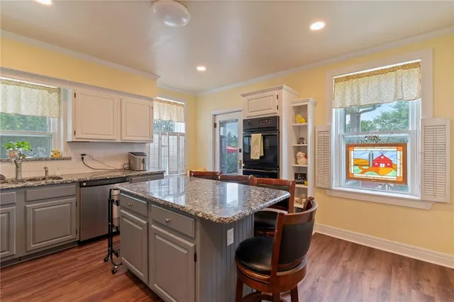 $400,000 | 101 North Gallatin Avenue, Hamilton, MO 64644