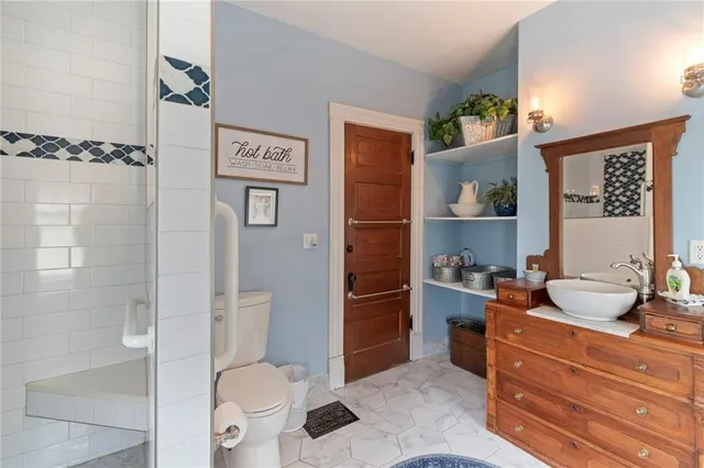 $400,000 | 101 North Gallatin Avenue, Hamilton, MO 64644