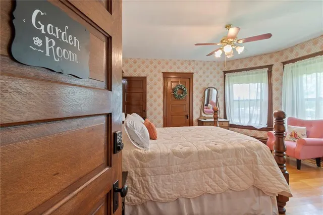 $400,000 | 101 North Gallatin Avenue, Hamilton, MO 64644