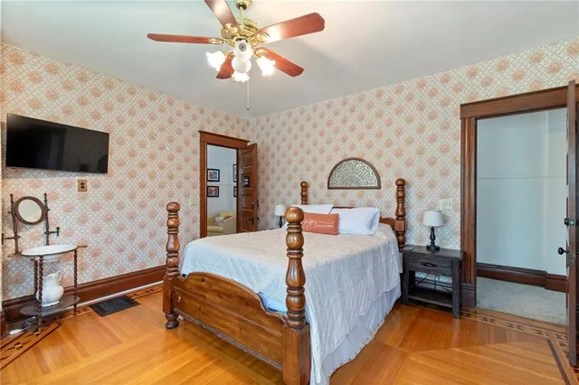 $400,000 | 101 North Gallatin Avenue, Hamilton, MO 64644