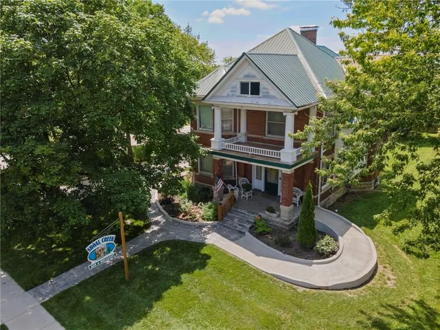 $400,000 | 101 North Gallatin Avenue, Hamilton, MO 64644