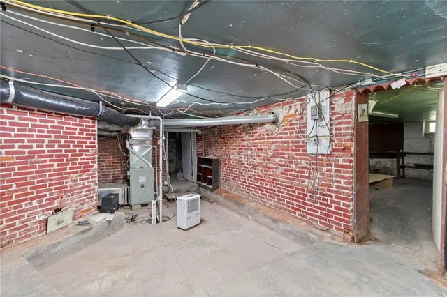 $400,000 | 101 North Gallatin Avenue, Hamilton, MO 64644