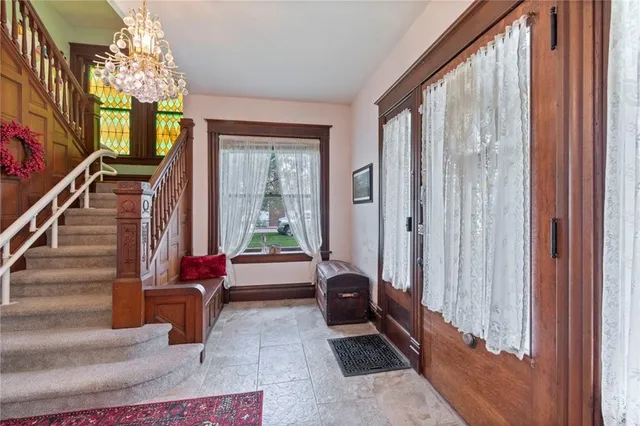 $400,000 | 101 North Gallatin Avenue, Hamilton, MO 64644