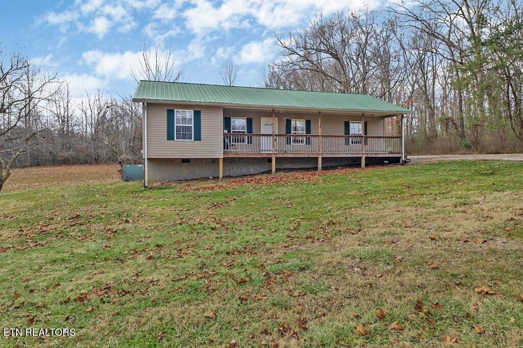 660 East Rock Quarry Road Clarkrange, TN 38553 - Photo 3 of 39