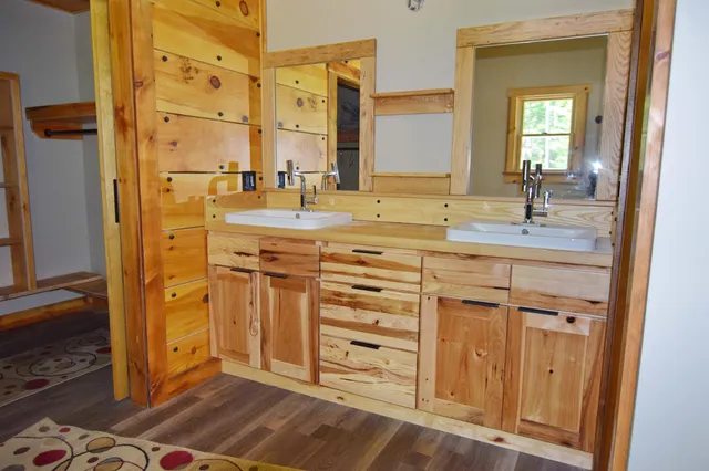 $759,000 | 115 Serenity Lane, Lisbon, NH 03585