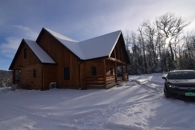 $759,000 | 115 Serenity Lane, Lisbon, NH 03585